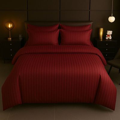 6-Piece Duvet Cover Set –Super King Size, Includes 1 Duvet Cover(240x260cm), 1 Fitted Sheet(200x200+30cm) 4 Pillowcases(53x75cm)