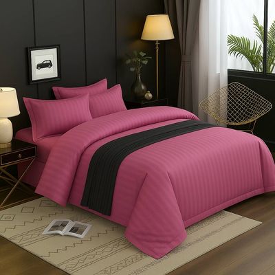 6-Piece Duvet Cover Set –Queen Size, Includes 1 Duvet Cover(220x240cm), 1 Fitted Sheet(150x200+30cm) 4 Pillowcases(53x75cm)