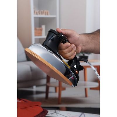 Clikon - Heavy Dry Iron, Braided Cable, Ceramic Oil Coated Soleplate, Adjustable Temperature Knob, Gold Coated Body Design, White - Ck2131