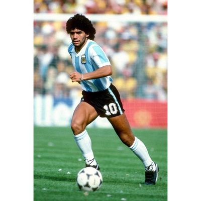 Diego Maradona - Football Legend - Sports Poster - Small Poster(Paper,12X17 Inches, Multicolour)