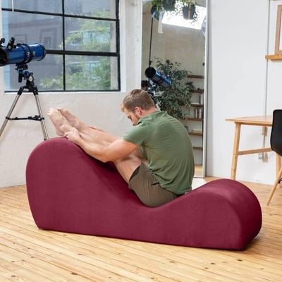Stlish Velvet S-Shape Sofa Modern Yoga Chaise Lounge Comfort With Vintage Charm 