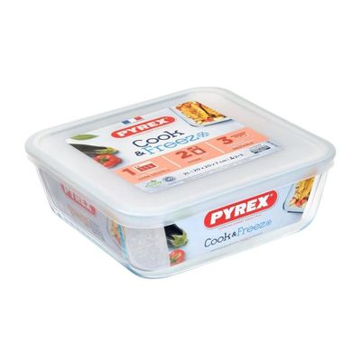 Pyrex Cook & Freeze Square Dish with Plastic Lid 2L – Durable Glass Container for Baking, Freezing & Storing