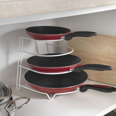 Metaltex Frypan Holder Sierra White – 4-Seat Pan Organizer – Countertop, Cabinet, or Drawer Storage – Iron Wire Body with LDPE Coating
