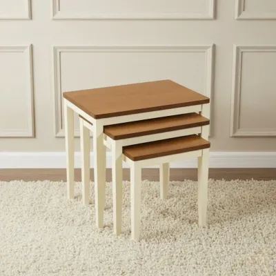 Briza Wood Nesting Tables