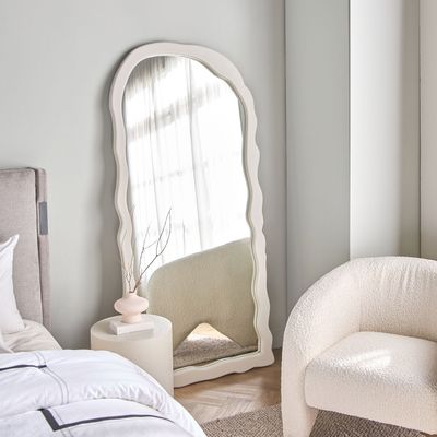 Luxury Ripple Leaner Mirror – Modern Decorative Arch Frame for Elegant Wall Décor (White)