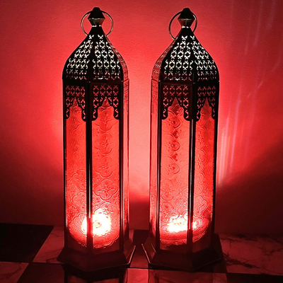 Lantern for Decor – Arabic Fanoos Style Ramadan Lantern, Large Candle Holder for Majlis, Balcony & Outdoor Home Decoration Golden Metal Yellow Glass Moroccan Candle Holder 1 pc Red