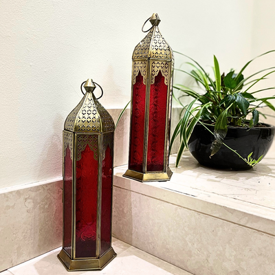 Lantern for Decor – Arabic Fanoos Style Ramadan Lantern, Large Candle Holder for Majlis, Balcony & Outdoor Home Decoration Golden Metal Yellow Glass Moroccan Candle Holder 1 pc Red