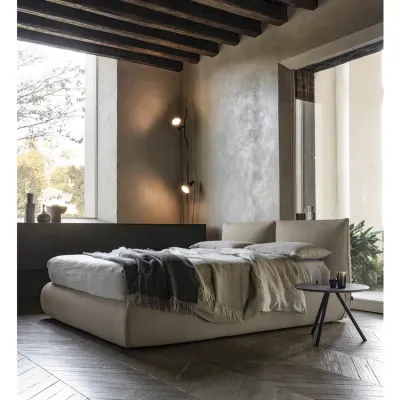 Luxury Linen Upholstered Low Profile Bed Frame with Soft Padded Headboard – Modern Minimalist Platform Bed for Contemporary Bedrooms – Super King Size 200 × 200