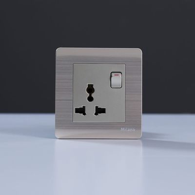 Milano 16A Universal Switched Socket Gd