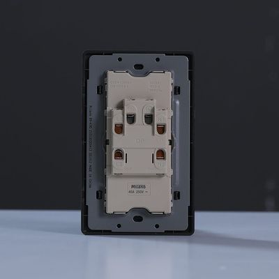 Milano 45A Dp Switch With Neon (3X6) Sl