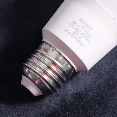 Milano New Led Bulb 9W E-27 3000K