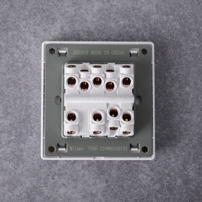 Milano 10A 3G 2W Switch Aura Wh