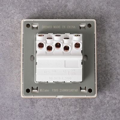 Milano 10A 3G 1W Switch Aura Gld