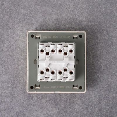 Milano 10A 4G 2W Switch Aura Gld