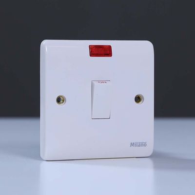 ميلانو 20A Dp Switch مع نيون وايت