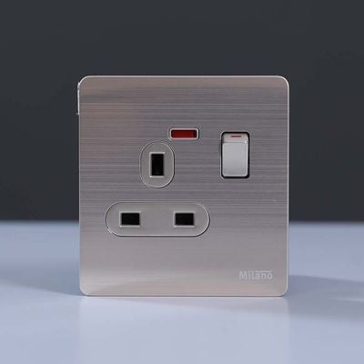 Milano 13A Socket With Neon Gd