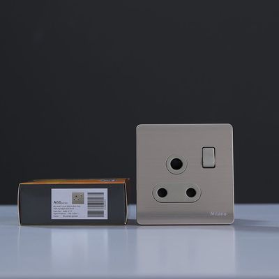 Milano 15A Switched Socket Gd