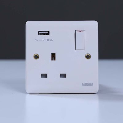 Milano 13A 1Gang Switched Socket, 2.1 A Usb Outlet