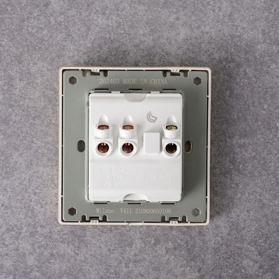 Milano 13A Socket With Neon, Dp Aura Gld