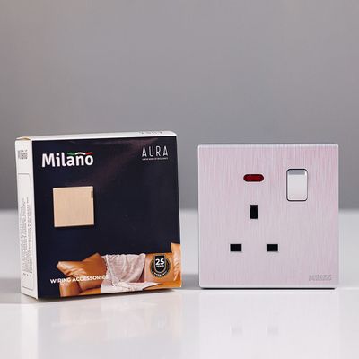 Milano 13A Socket With Neon, Dp Aura Slvr