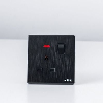 Milano 13A Socket With Neon, Dp Aura Blk