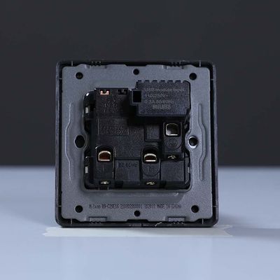 Milano 13A Socket With Neon With Usb Sl