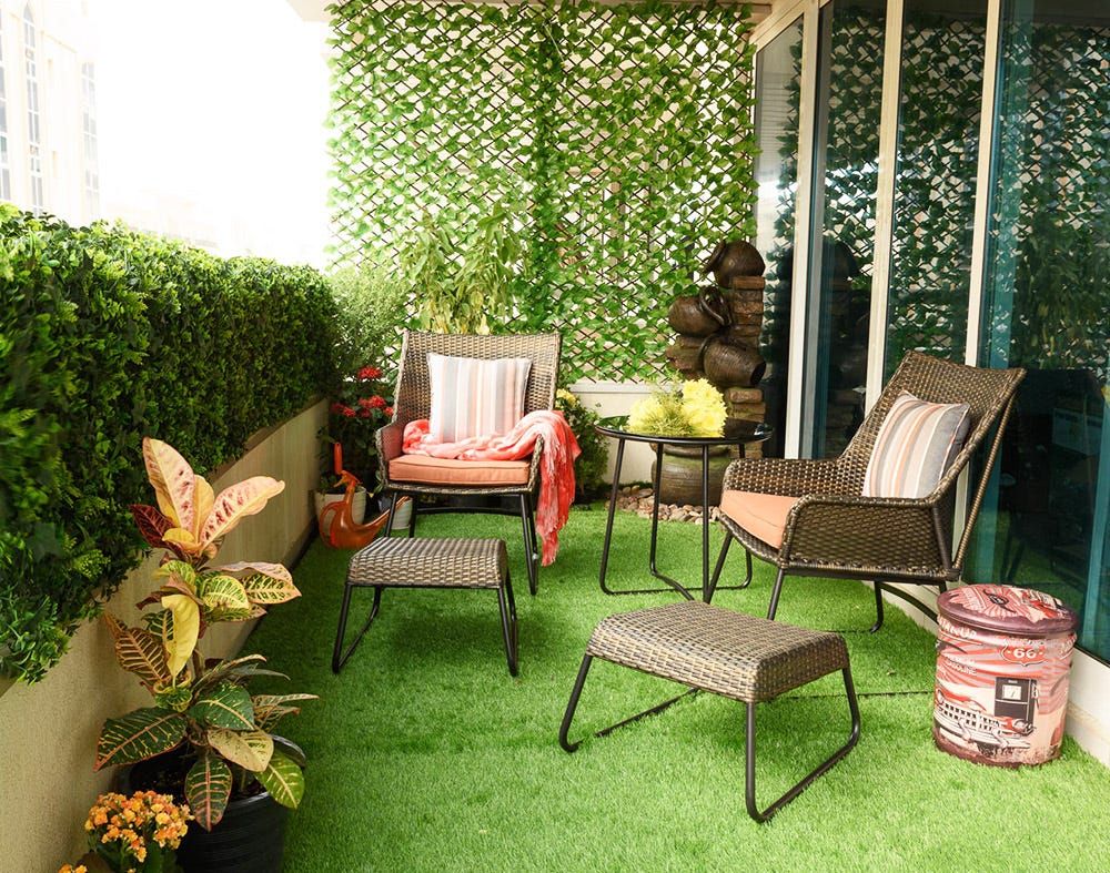 Leo Rattan Balcony Set