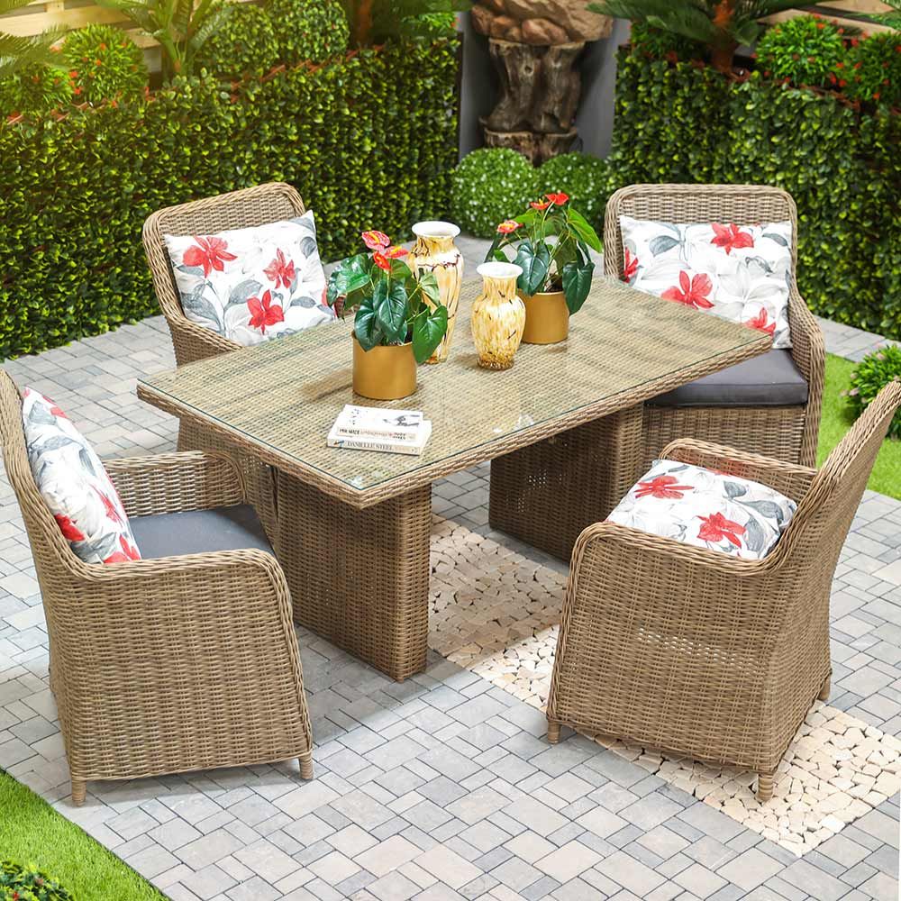 6 seater patio store table and chairs