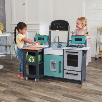 Garden Gourmet Play Kitchen With Ez Kraft Assembly