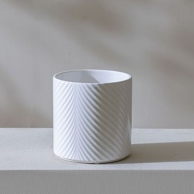 Ceramic Leaf Pot - White - 13x13x13 cm