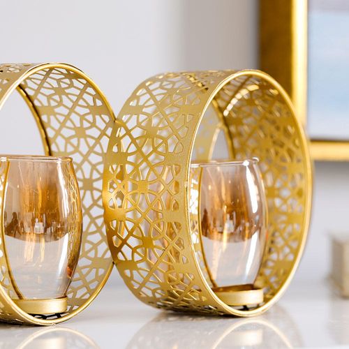 Medalion Metal candle holder with 3pk glass cups