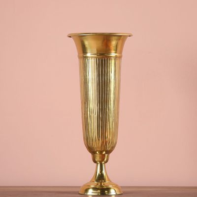 Decimus Ribbed Vase with Base M - L 17 x W 17 x H 39 cm - Gold