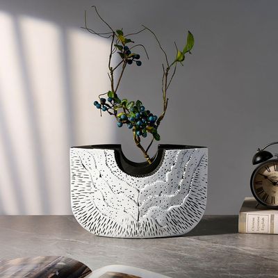 Norwich Ceramic Rock Textured Vase S 30X10X20Cm Silver