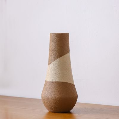 SS25 Lexie Caramel Ceramic Olpe Vase Tawny 16X16X40Cm