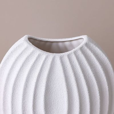 مزهرية سيراميك متحدة المركز من ليكسي كاراميل SS25، أبيض، 29 × 13.8 × 38 سم