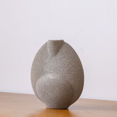 SS25 Lexie Caramel Ceramic Pebble Vase Grey 23.8X10.3X26.2Cm