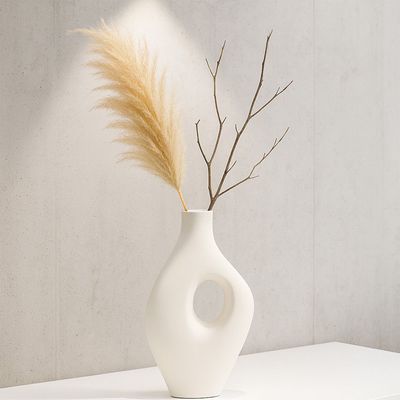 Euphoria Terracota Vertical Abstract Vase White 17.5X5.5X35.5Cm