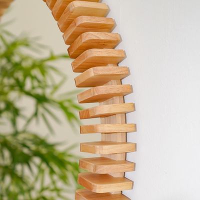 مرآة عنبر دائرية AW24 مقاس 80×8×80 سم