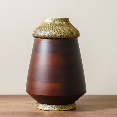 Ahsina Vase Brown 18X18X25Cm