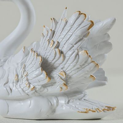 Lori Swan - White L 22 x W 11 x H 20 cm