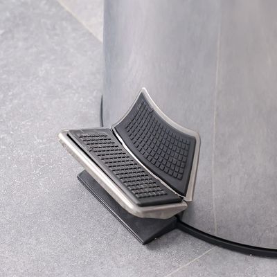 Falcon 5L Stainelss Steel Dustbin 20X27.5Cm