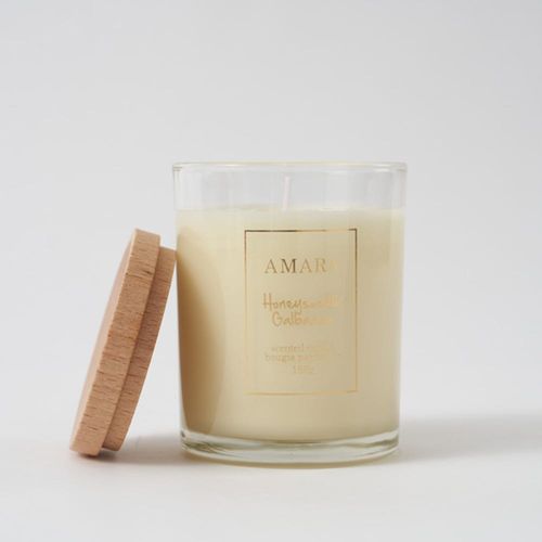 Amara scented candle w/wood lid Honeysuckle Galbanum- 198 g