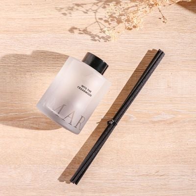 SS24-AMARA Reed Diffuser Into The Cedarwood 300ML (MS.J231005-E)