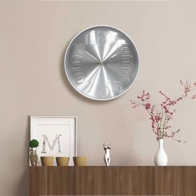 Cambridge Congo Wall Clock
 30X30X4.5Cm Silver