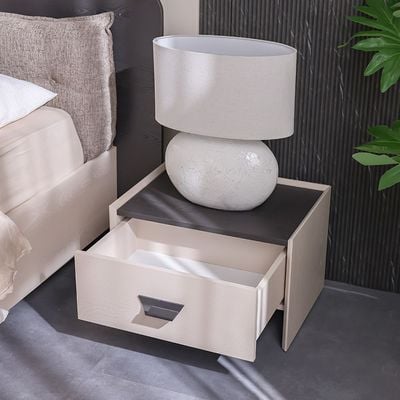 Siena 180 x 200 King Bedroom Set w/Hydraulic Storage- Cream/Grey/Black