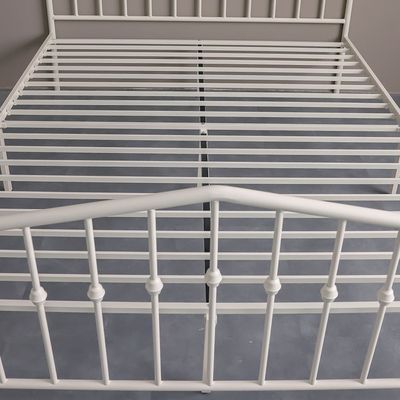 Bella Apex 160x200 Metal Queen Bed-White