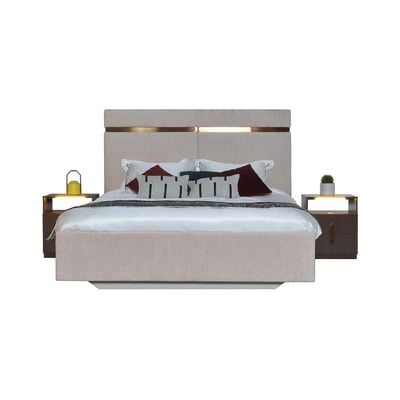Ronin 180 X 200 Upholstered King Bedroom Set -Beige/Bronze
