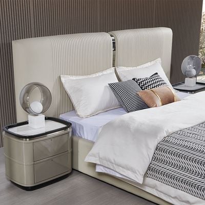 Grayson 180X200 King Bed W/2 Night Stand And Dresser Mirror W/Led + Stool - Grey / Silver 