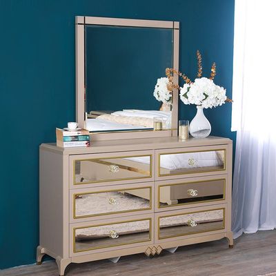 Maynard Dresser with Mirror-Champagne