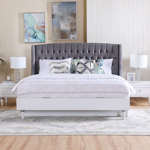 Merit Bedroom Set-Beige / White/Silver